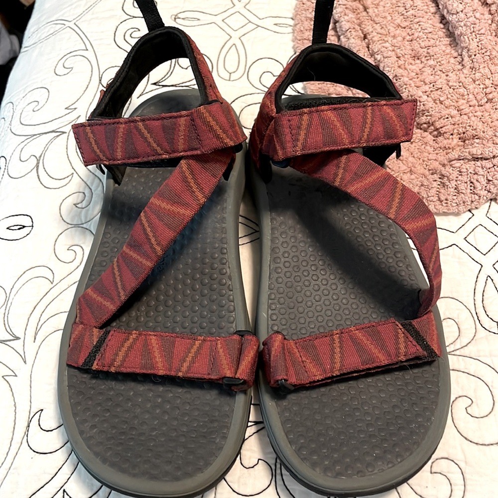 Columbia Men’s Sandals